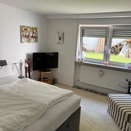 Schicke Einliegerwohnung *