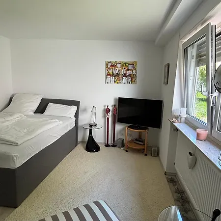 Schicke Einliegerwohnung アパート *